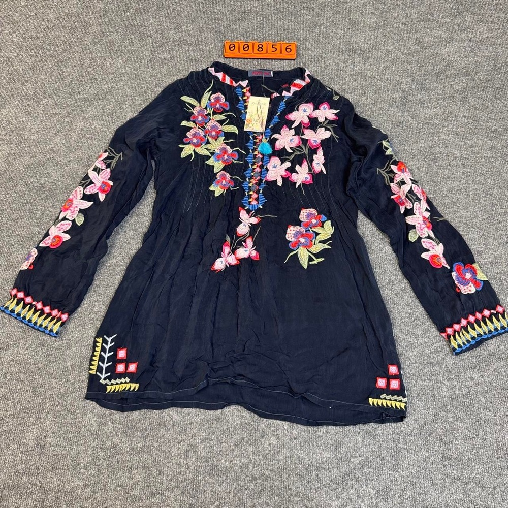 Johnny Was Tropical Garden Tunic with floral embroidery, Size S, brand new